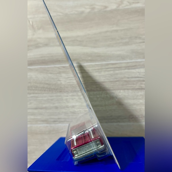 Hot Wheels 2021 Legends Tour ‘83 Chevy Silverado - Picture 10 of 12